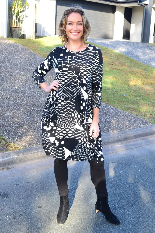 Black White Abstract Cocoon Fleece Tunic Dress